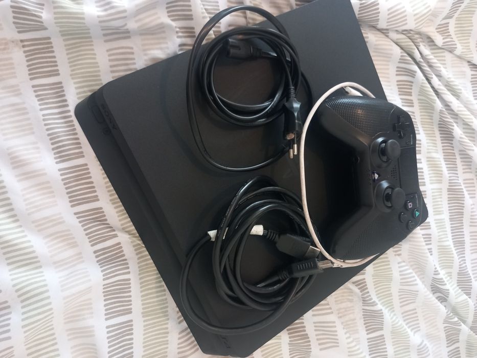 Ps4 Slim  nova boa em nom estado