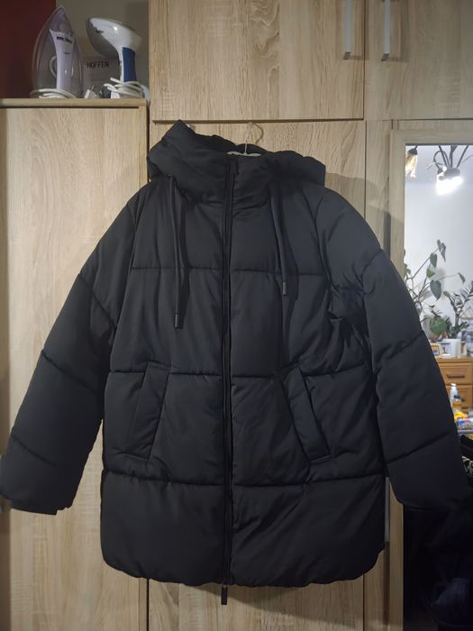 Czarna kurtka damska pikowana z kapturem zimowa rozmiar L new yorker