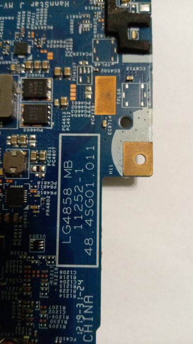 Материнські плати для ноутбуків на запчастини