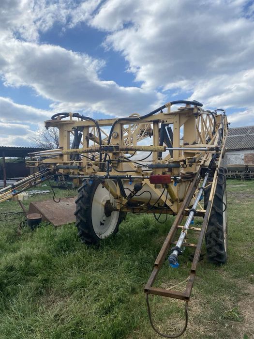 Продам оприскувач Богуслав