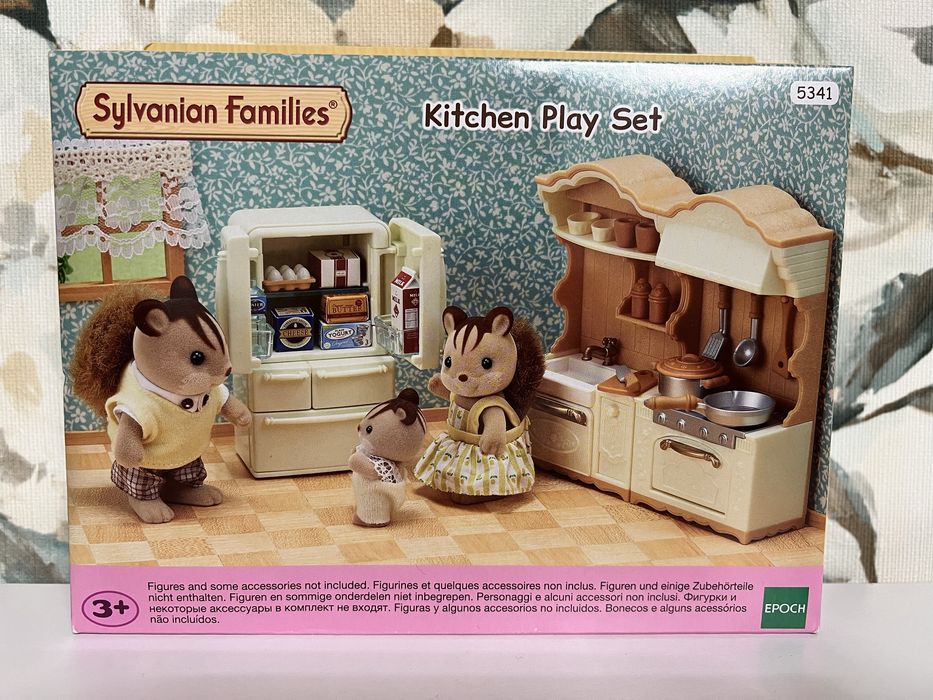 Sylvanian families calico critters семья чихуахуа ежиков белочек