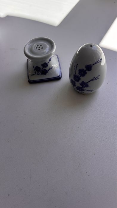 Salt and pepper sets482752365236725763