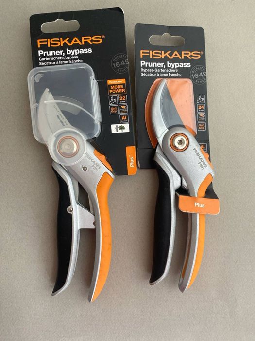 Площинний секатор суцільнометалевий Fiskars Plus ™ P531