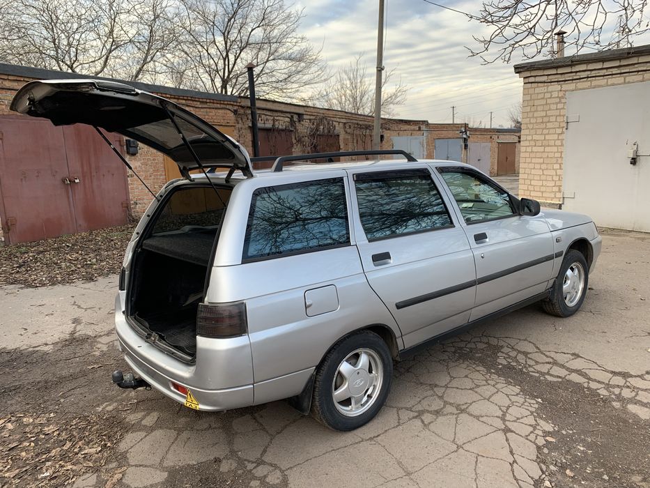 Продам ваз 2111 уневерсал газ бензин  зарегистрирован
