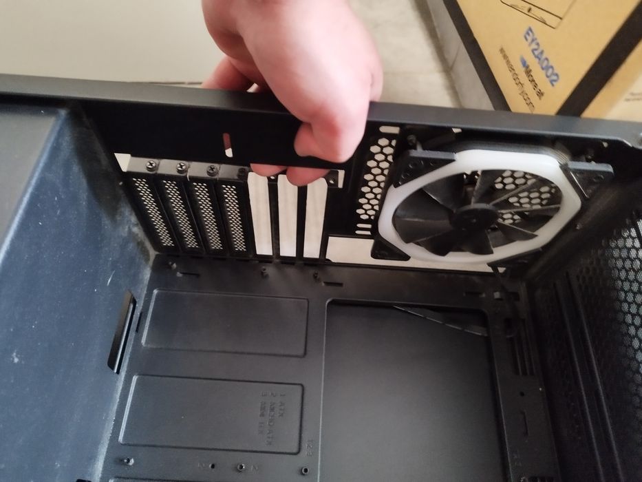 Obudowa Gemingowa MSI