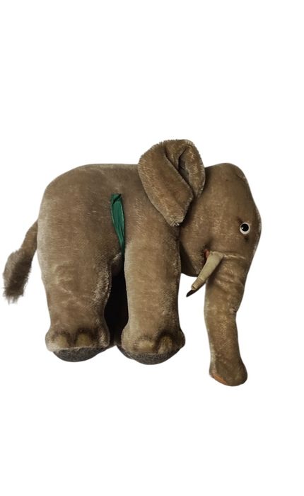 Винтажный слон бренда  Steiff.