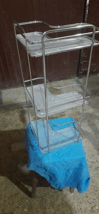 Полиця кутова в ванну