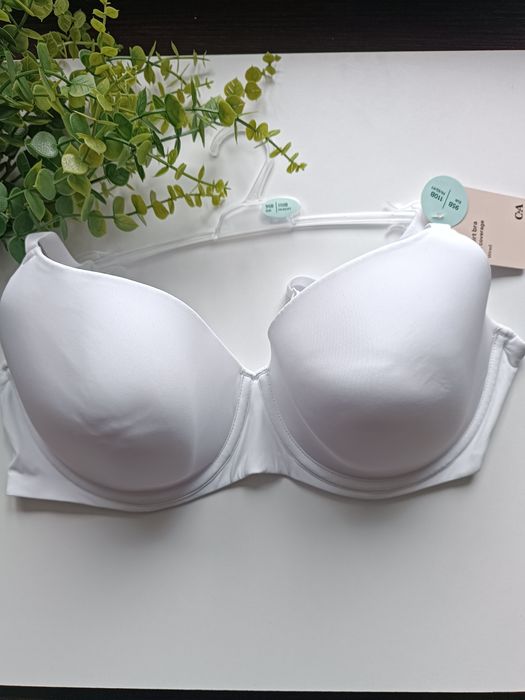 Бюстгальтер від бренду С&А,Еsmara