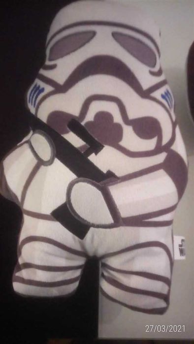 2 Peluches Star Wars -> Troca