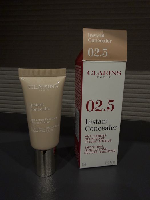 Продам консилер для обличчя Clarins Instant Concealer.(02.5)