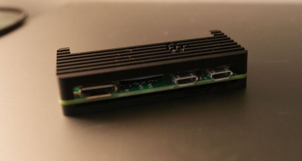 Raspberry Pi Zero com Caixa Dissipadora em Alumínio