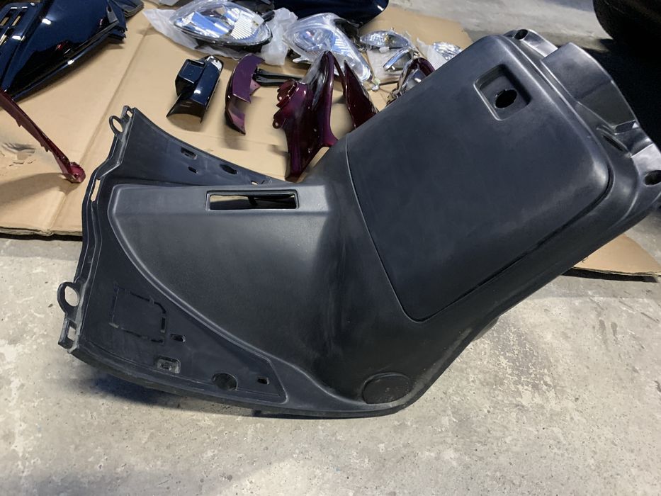 Пластик облицовка пластмасса для скутера