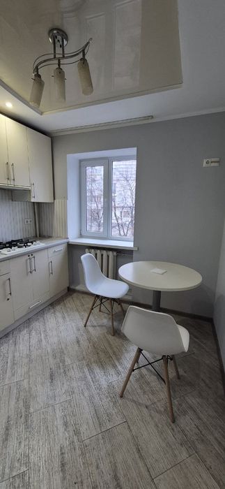 Продам гарну 2 кімнатну квартиру на Г.Кондратьєва біля театру Щепкіна