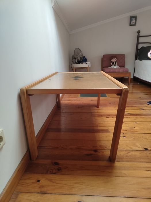 Mesa de centro de madeira