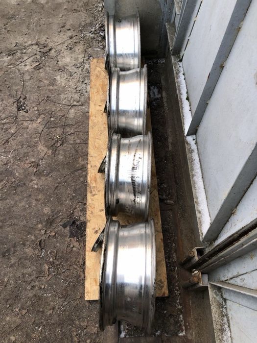 Легкосплавні диски Ford Probe 1996 (PCD)  5x114.3 (DIA): 67.1 R15