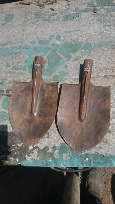 Вила, бармаки та лопати