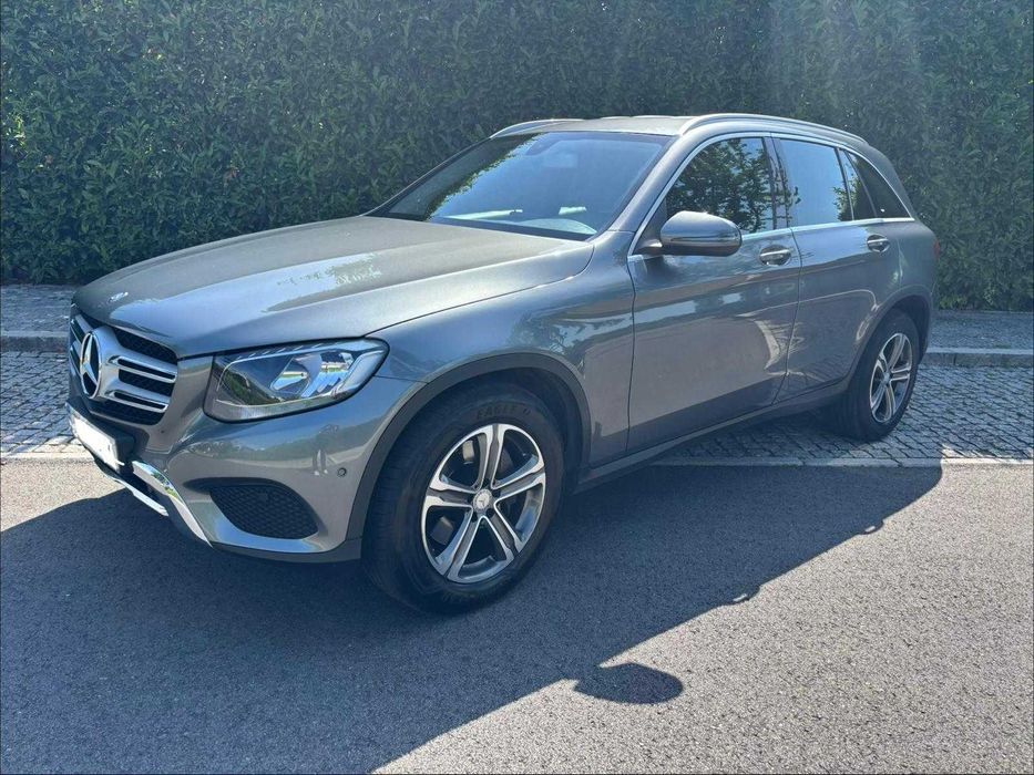 Mercedes GLC 250 d 4 Matic 9G-Tronic - Interior AMG - NACIONAL