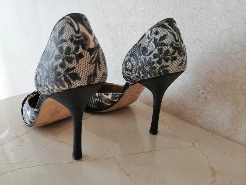 Szpilki Just Cavalli 39r.