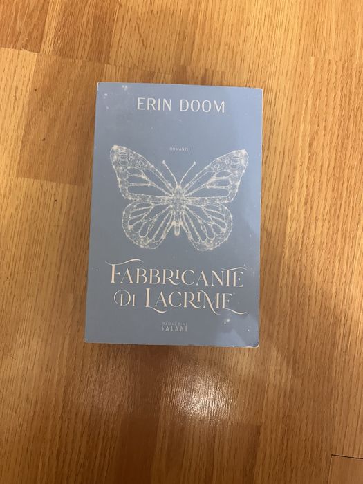 Книга Erin Doom «Fabbricante di lacrime» (Оригінал) італійською мовою