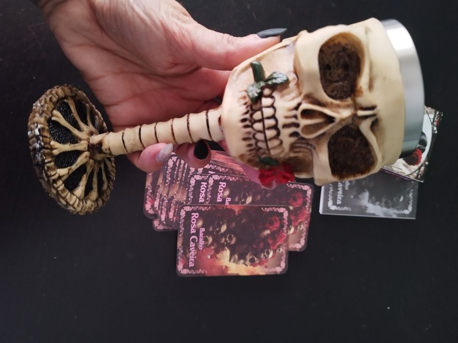 Skull Rose Set: Deck and Cup64741107428355126