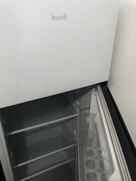 Frigorifico Kunft com congelador