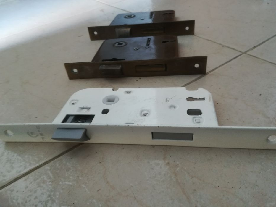 Fechaduras de embutir