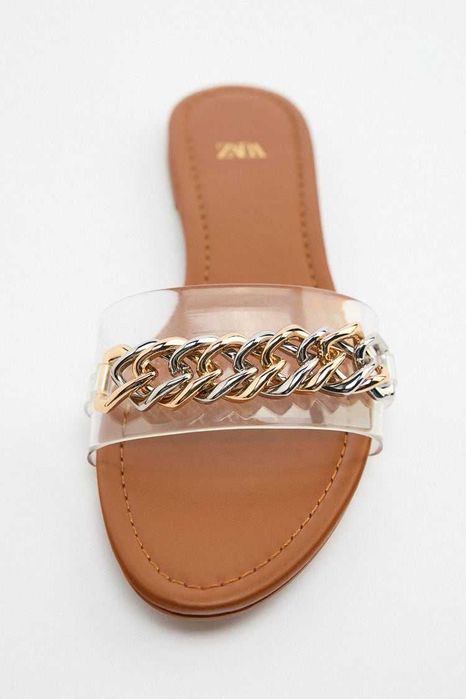 Chinelas da Zara