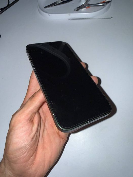 Продам apple iPhone 13