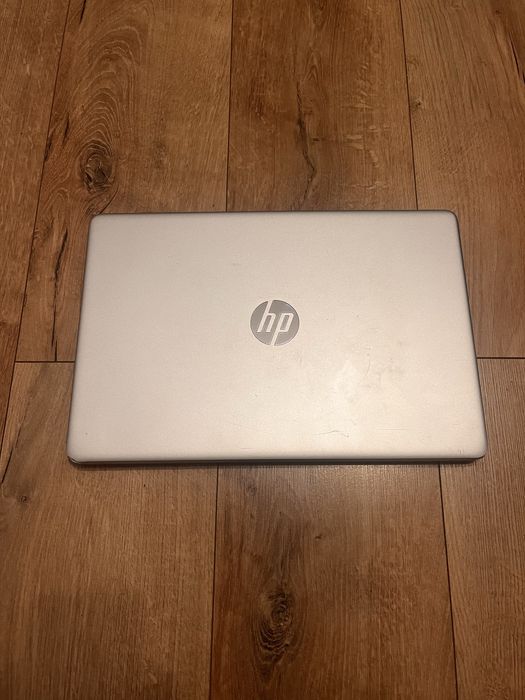 Laptop hp szary