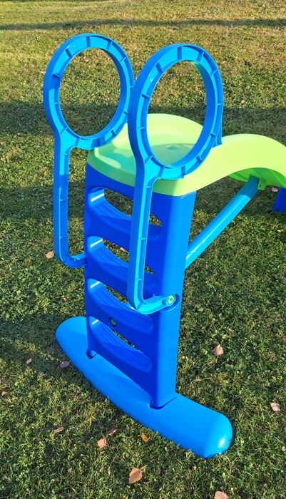 Zjeżdżalnia dla dziecka