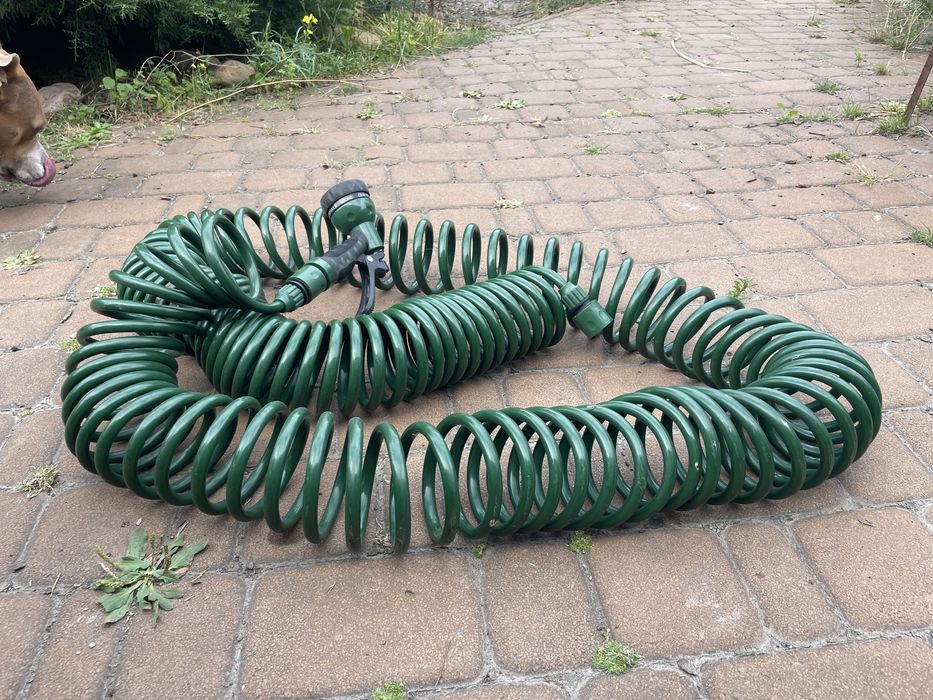 Спіральний шланг для поливу 15 м з пістолетом-розпилювачем (садовий п