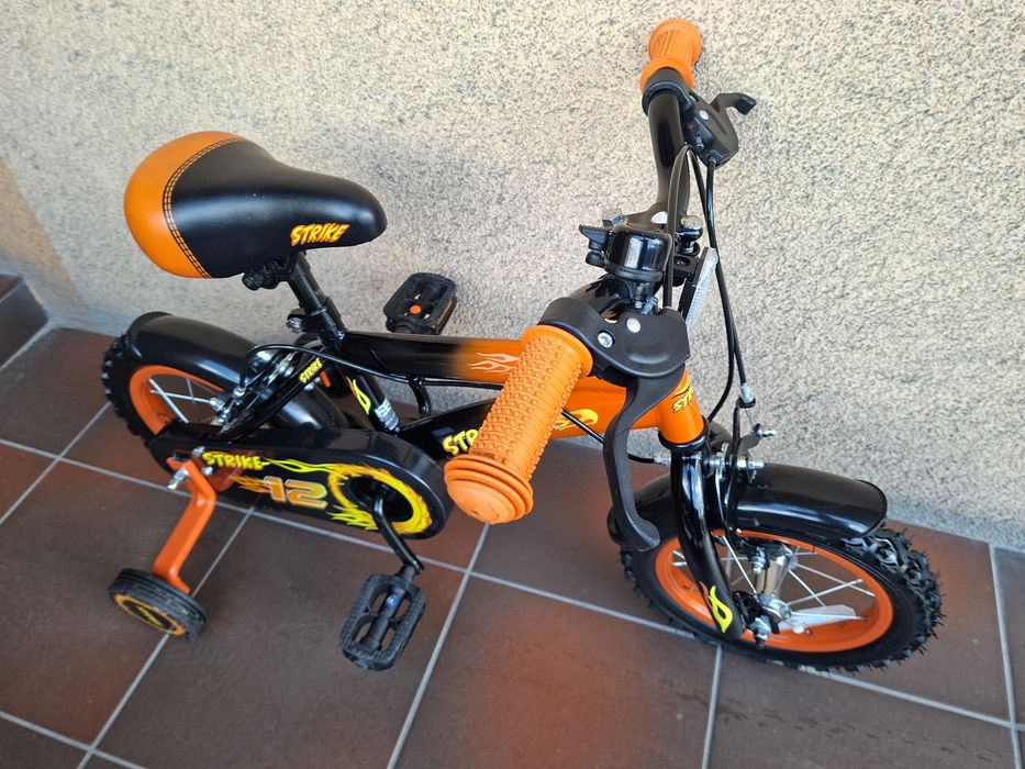 rower dziecięcy STRIKE 12  koła 12" jak nowy