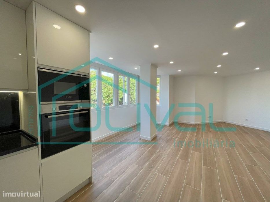 Lindo apartamento de Tipologia T1 no Forte da Casa- Totalmente reno...