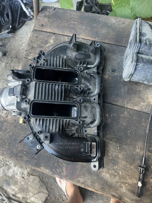11617588126 BMW коллектор впускной