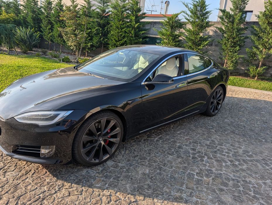 Tesla Model S 100 kWh Performance Ludicrous AWD