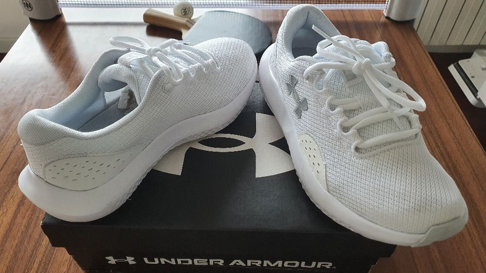 Sapatilhas Under Armour, novas na caixa a estrear, 38,5