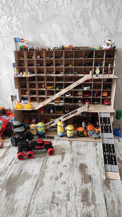 Паркинг гигант, Гараж для машинок, Парковка  для кинсмарт, 80 секцій