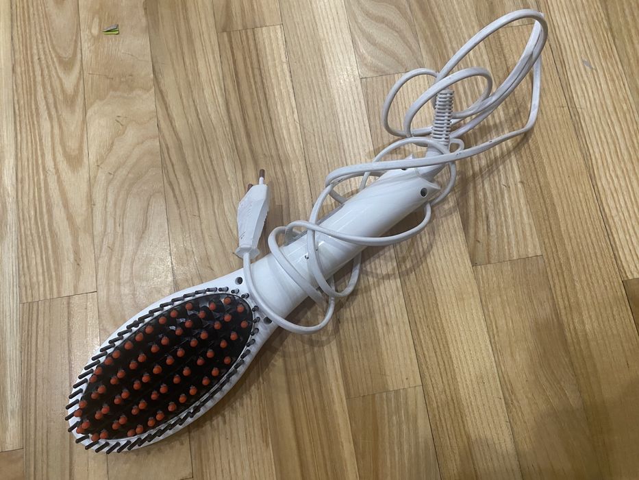 Випрямлювач-щітка