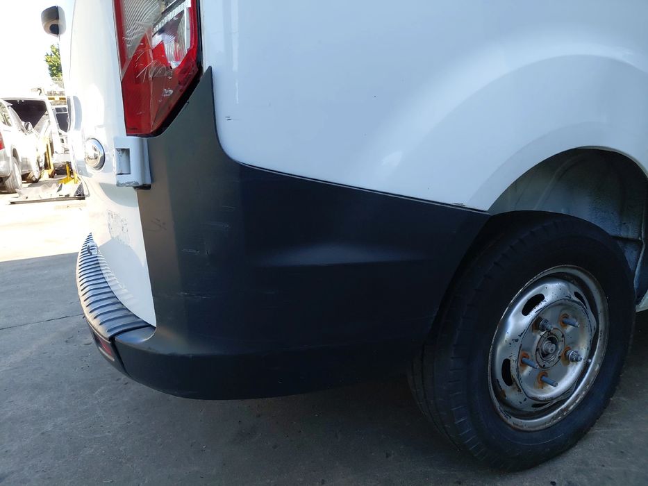Canto pára-choques trás direito FORD Transit Custom