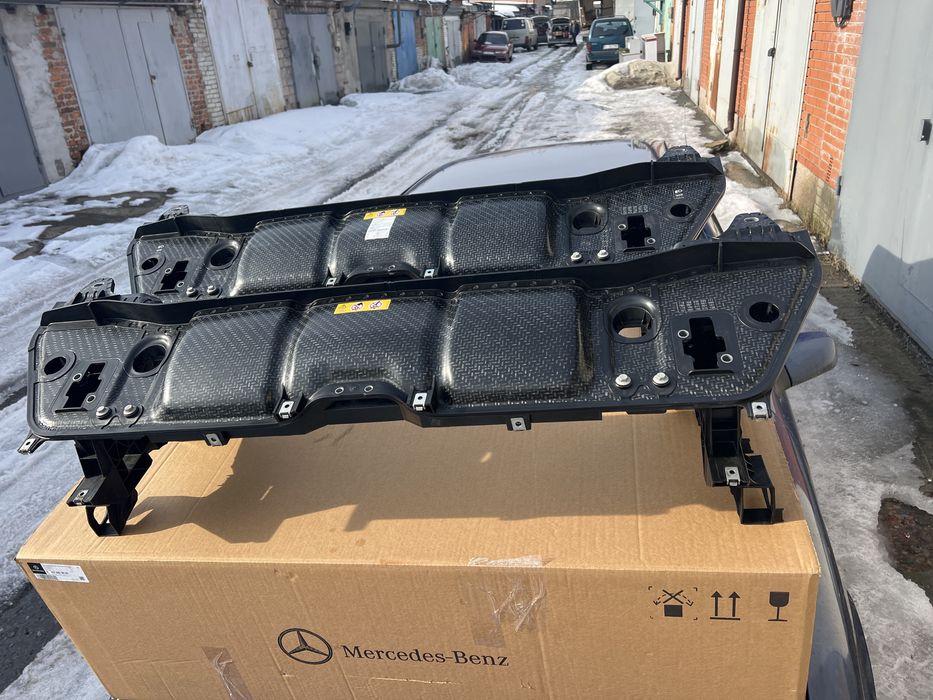 Панель передня ( телевізор ) Mercedes GLS, GLE 167 кузов