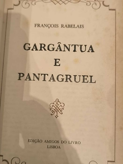 Livro "Gargântua e Pantagruel" de Rabelais