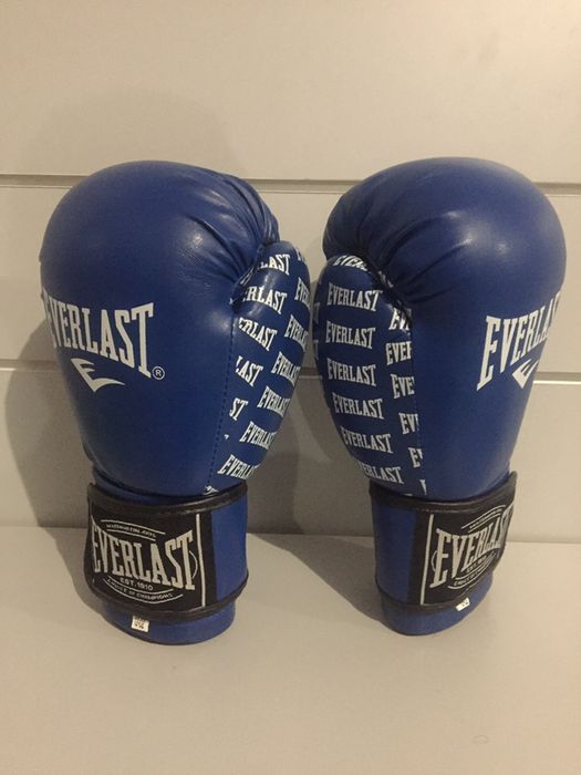 Боксерские перчатки Бинты Everlast тренировочные новые 8:10:12 унц