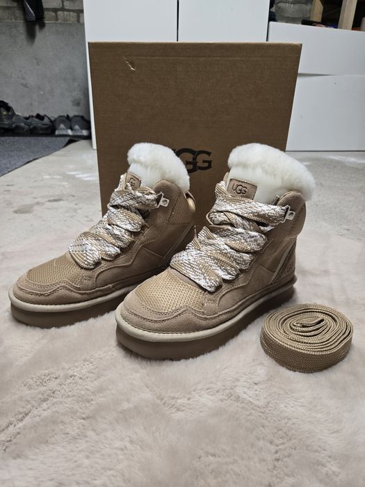 1️⃣ Теплі бежеві UGG у розмірі 36 — дуже гарний стан