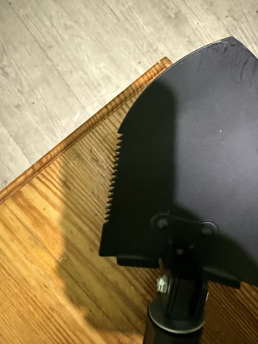 Складна саперна лопатка SOG