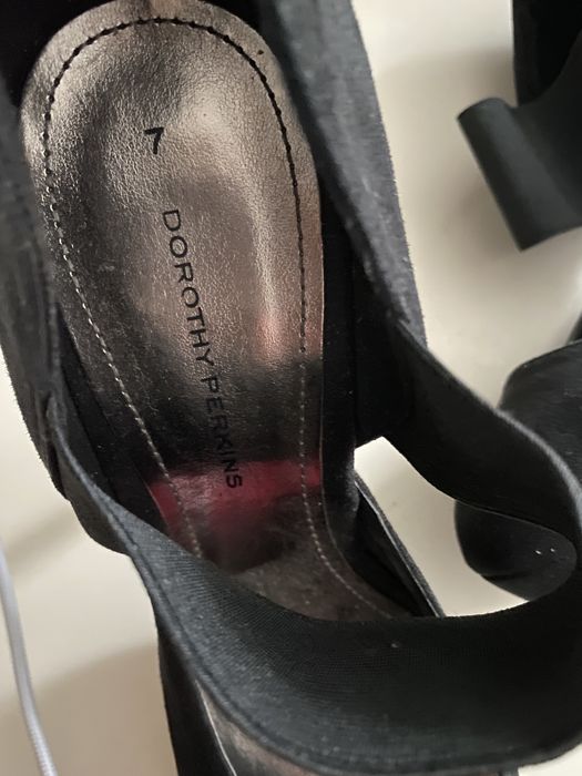 Dorothy Perkins szpilki na koturnie r 41