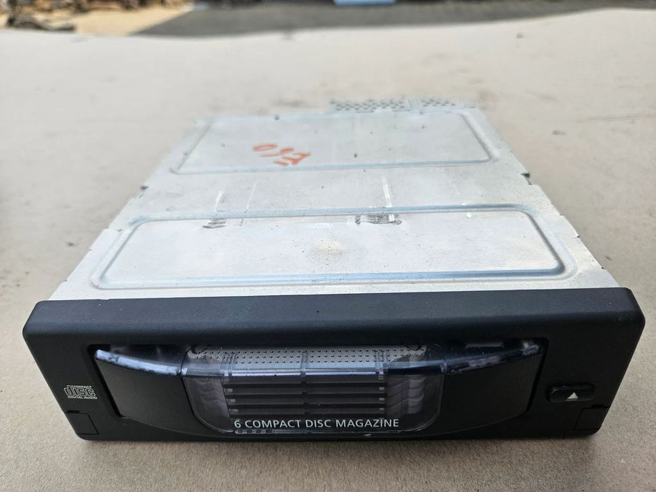 BMW E60 E61 zmieniarka CD