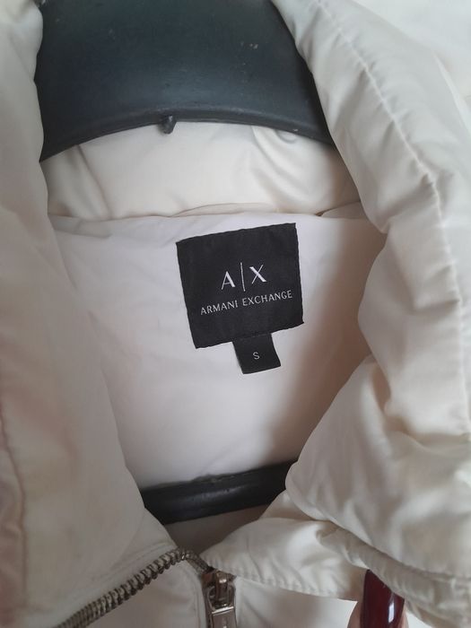 Пуховик жіночий Armani,пуховик xs,armani