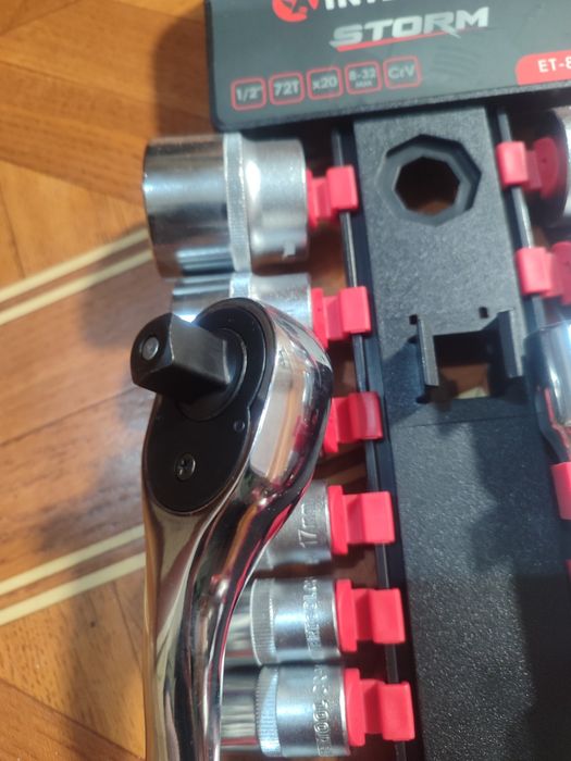 Набор инструмента с трещоткой