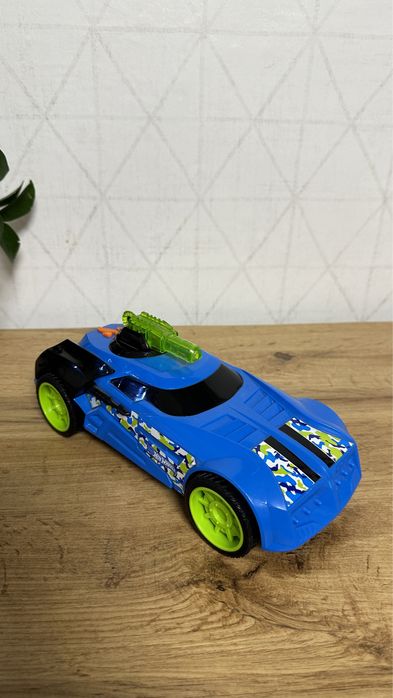 Машинка hotwheels