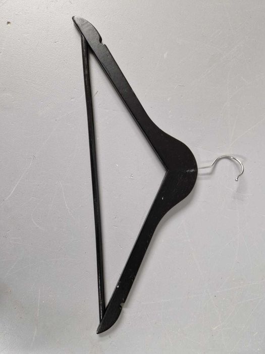 Drewniane wieszaki na ubrania